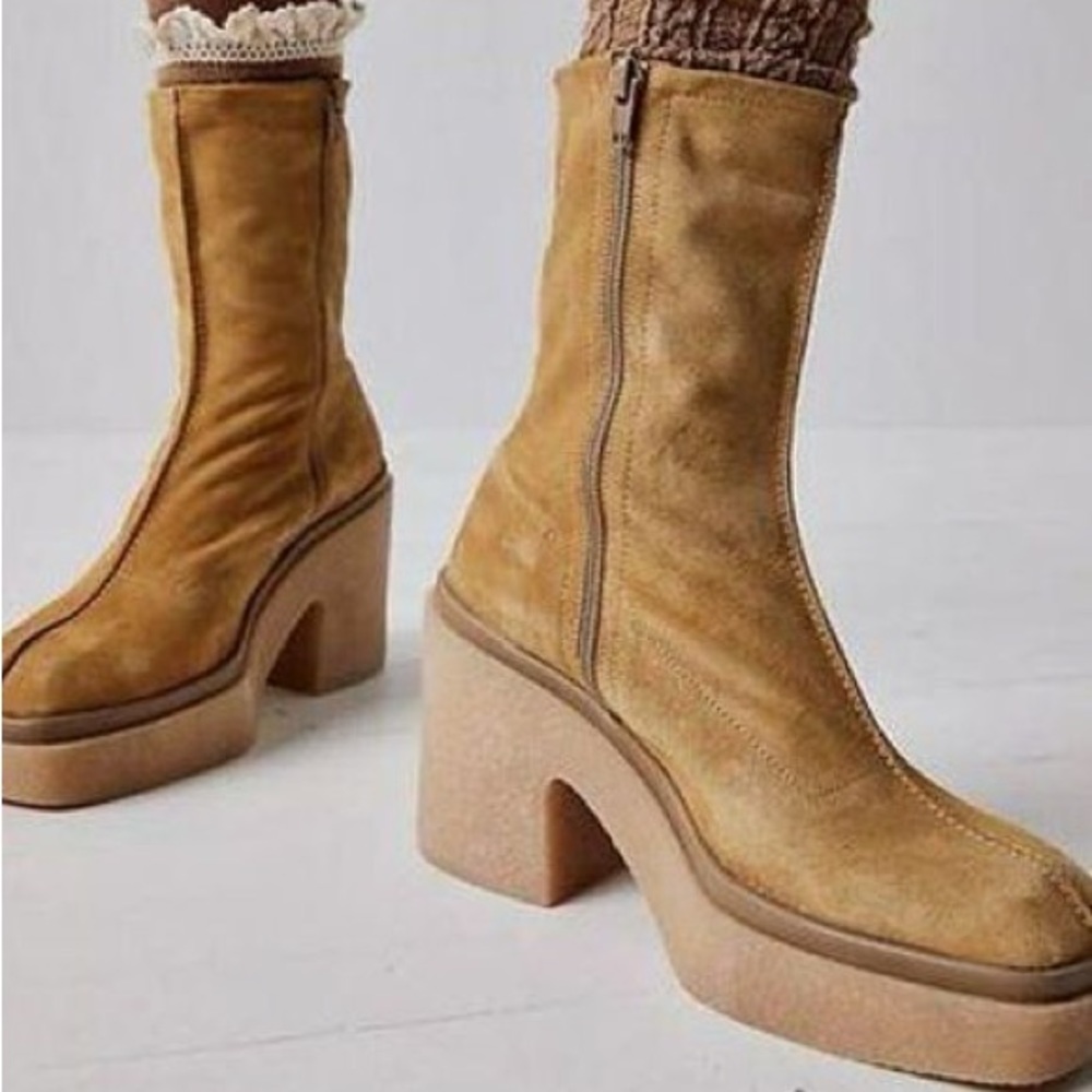 FREE PEOPLE Suede Platform Boots